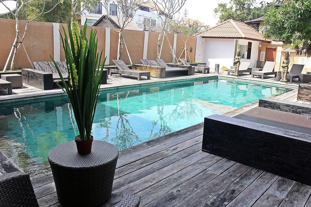 Mirah Hostel Legian Eksteriør bilde