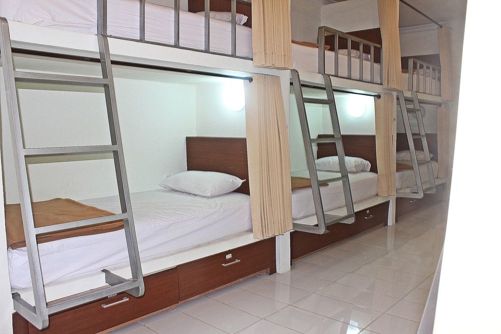 Mirah Hostel Legian Eksteriør bilde