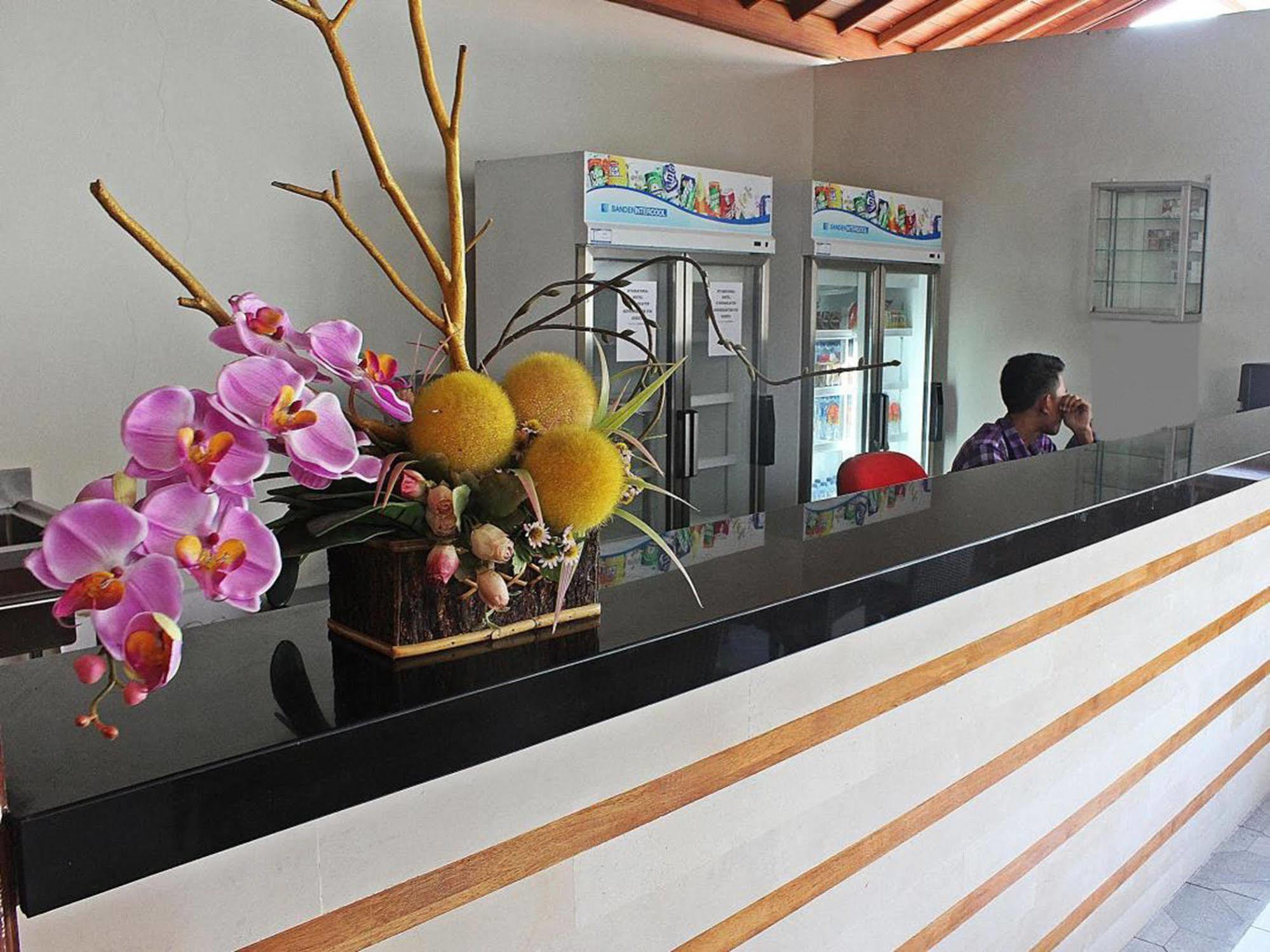 Mirah Hostel Legian Eksteriør bilde