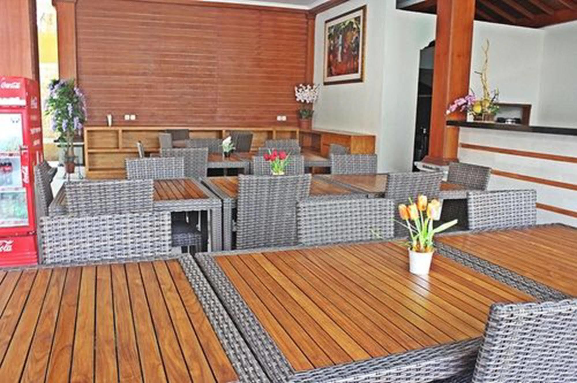 Mirah Hostel Legian Eksteriør bilde
